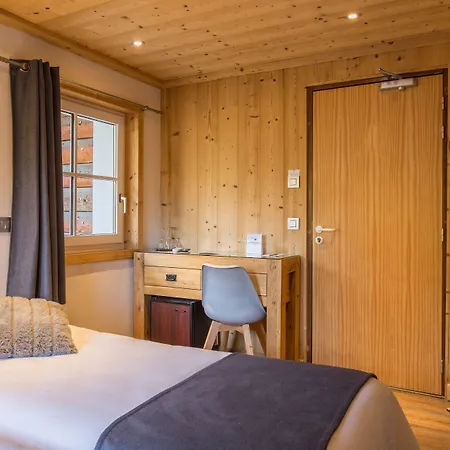 Le Labrador מלון 3*