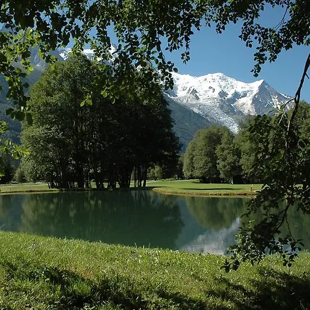 Le Labrador 3* Шамоні